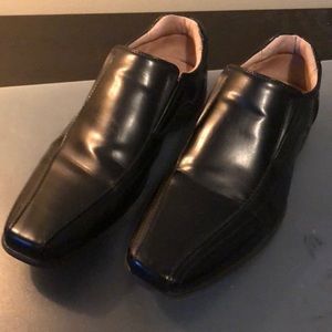 Merona dress shoes size 8 1/2.